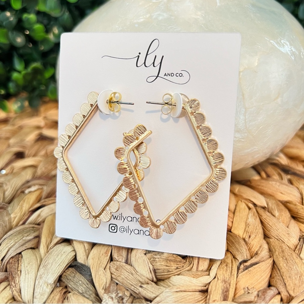 New Gold Tone Scallop Edge Diamond Shape Hoop Earrings | Lightweight Hoops
